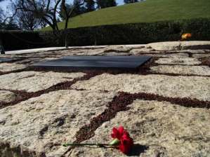 JFK's grave in Arlington Cemetery. Kateryna Barnes